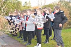 CoombeHouse-CarolSinging3
